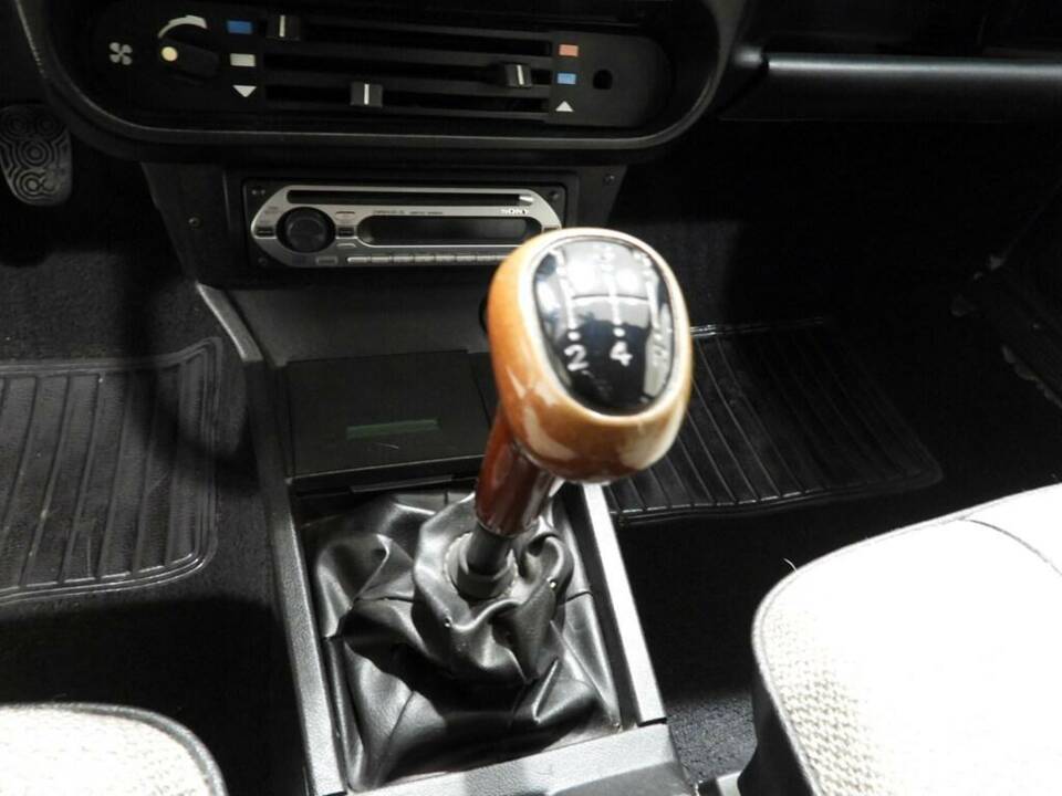 Bild 9/14 von Alfa Romeo Giulietta 2.0 Turbodiesel (1985)