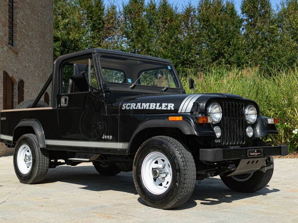 Image 2/50 of Jeep CJ-8 (1984)