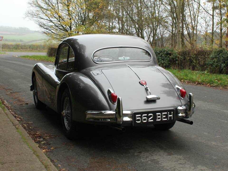 Afbeelding 4/18 van Jaguar XK 140 FHC (1956)