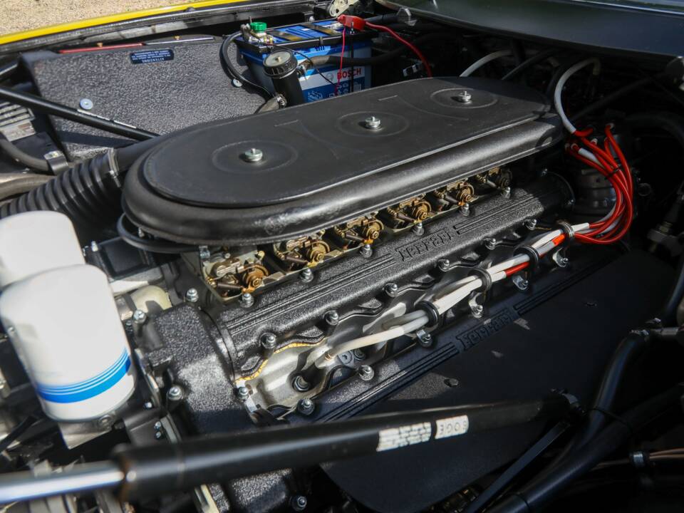 Obraz 15/50 pojazdu Ferrari 365 GTB/4 Daytona (1971)