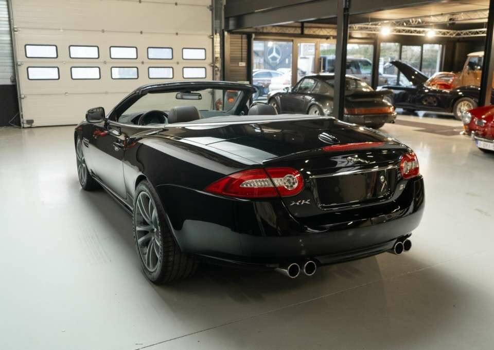 Image 27/50 of Jaguar XKR (2013)