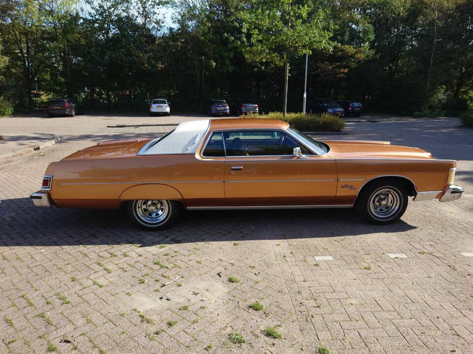 Image 3/8 of Mercury Grand Marquis Coupe (1976)