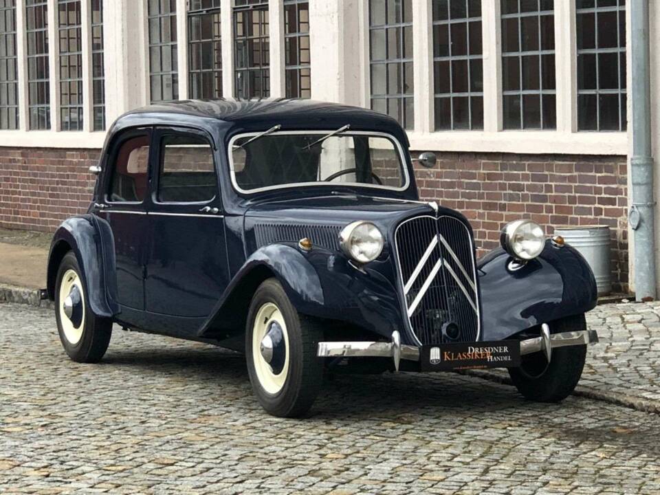 Imagen 6/17 de Citroën Traction Avant 11 BL (1950)