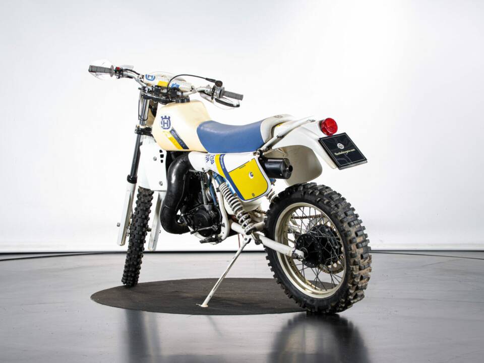 Image 2/50 of Husqvarna WR 250 (1985)