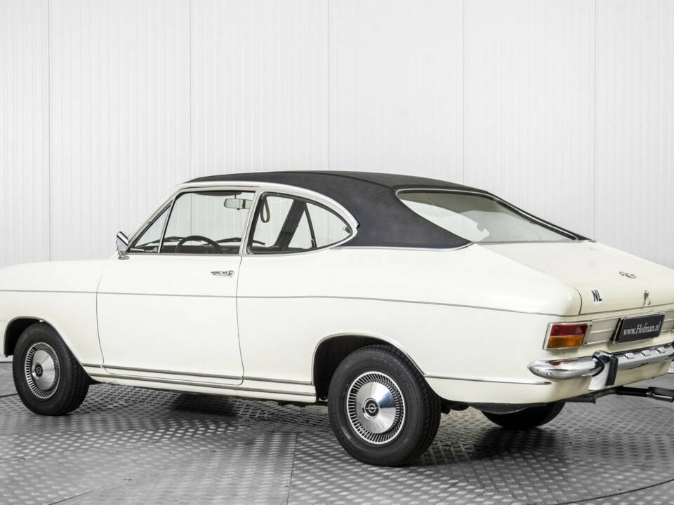 Image 6/50 of Opel Olympia 1700 S (1968)