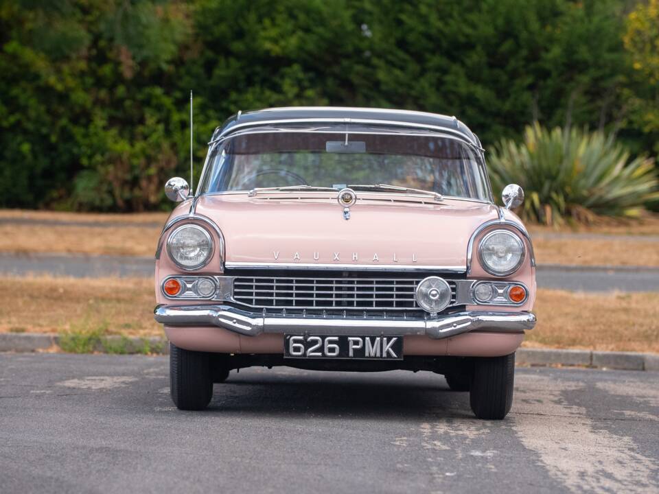 Image 29/50 of Vauxhall Cresta (1958)