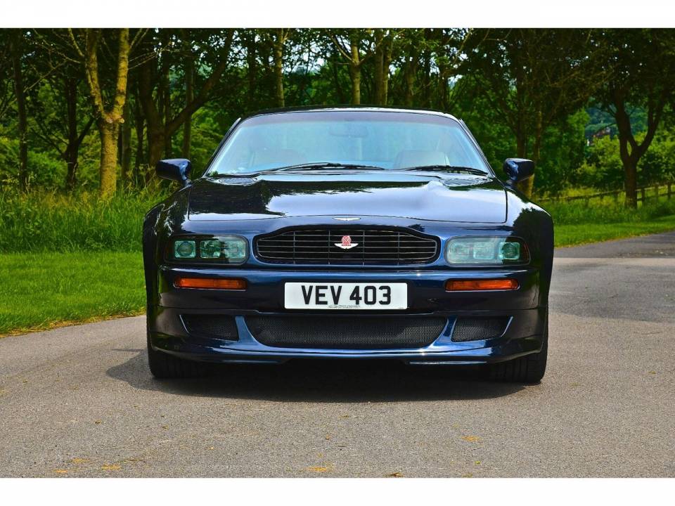 Bild 4/30 von Aston Martin V8 Vantage V550 (1994)