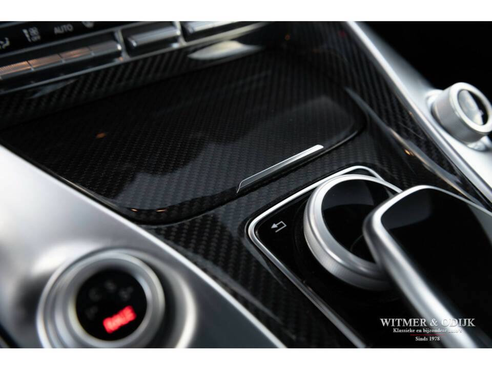 Image 38/43 of Mercedes-Benz C 63 S AMG (2015)
