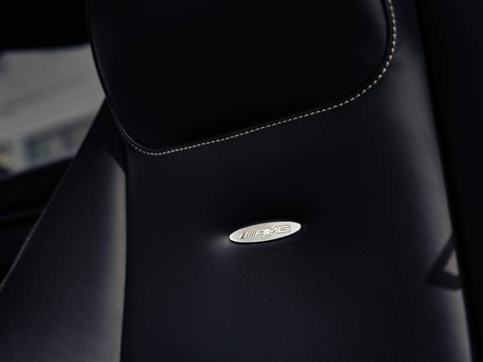 Bild 31/38 von Mercedes-Benz SLS AMG (2011)