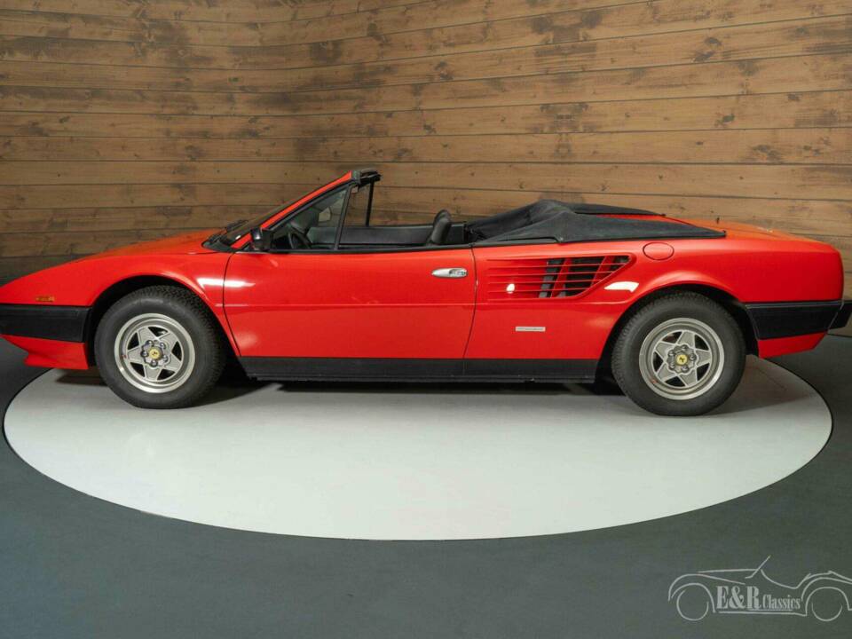 Immagine 8/19 di Ferrari Mondial Quattrovalvole (1984)
