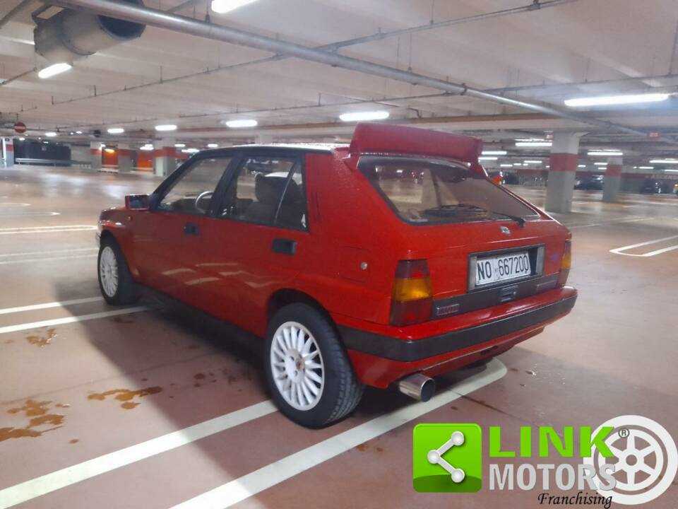 Image 8/10 of Lancia Delta HF Integrale 16V (1989)