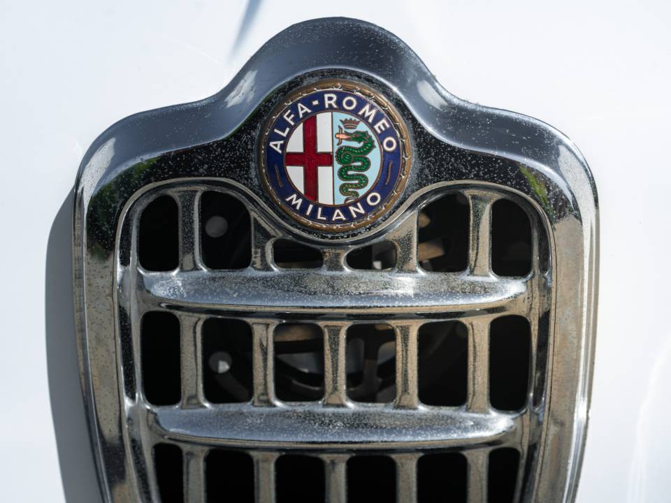 Image 8/34 of Alfa Romeo Giulietta TI (1960)