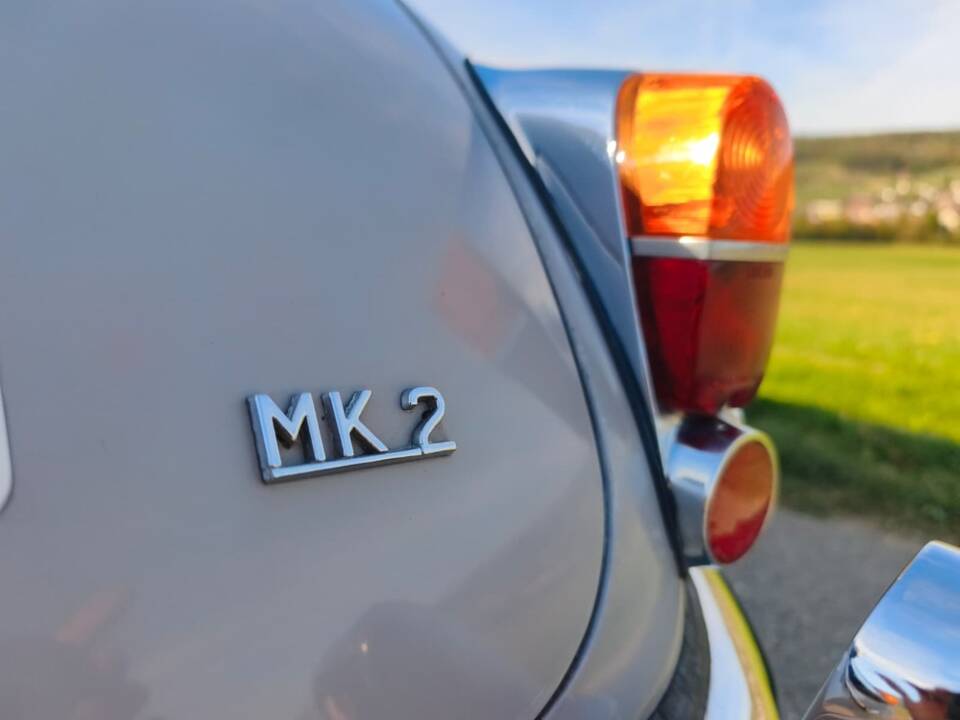 Image 25/27 of Jaguar Mk II 2.4 (1967)