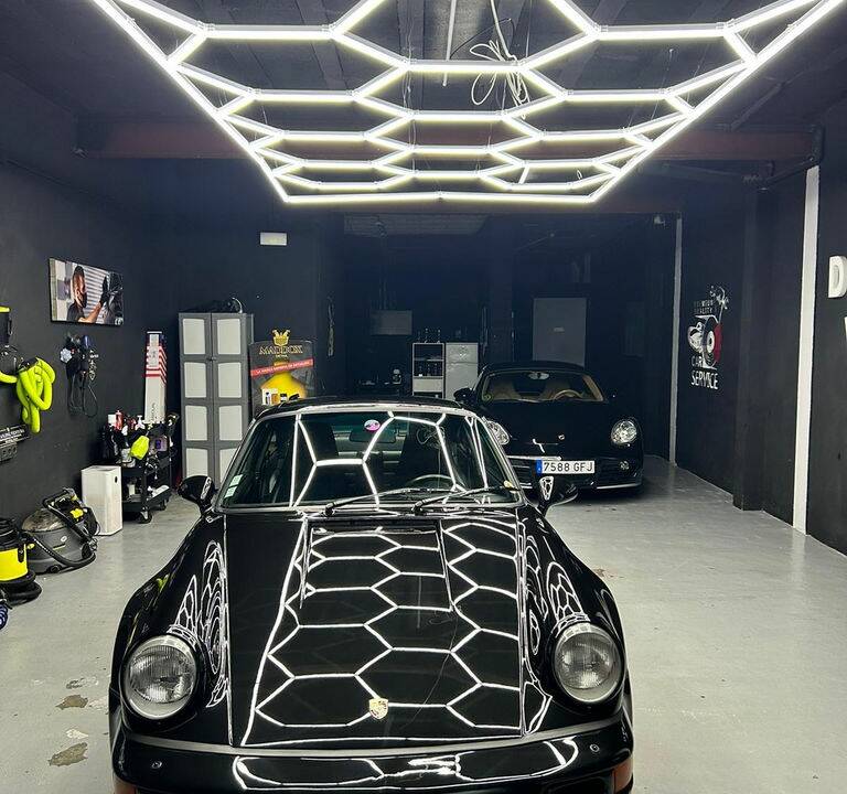 Image 4/8 of Porsche 911 Turbo 3.3 (1991)