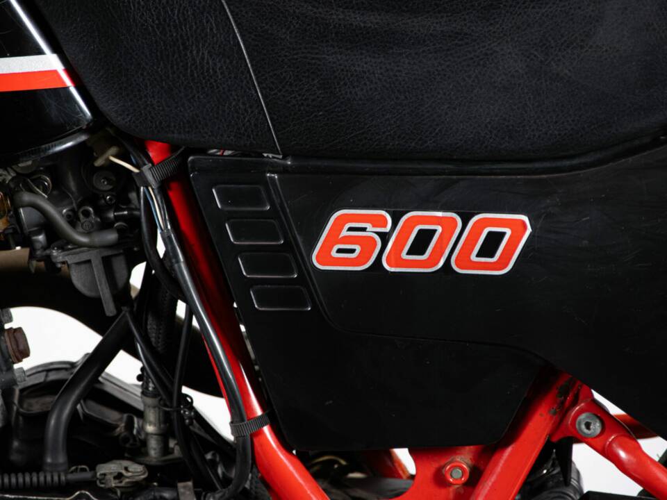 Image 28/50 of Yamaha XT 600 E (1985)