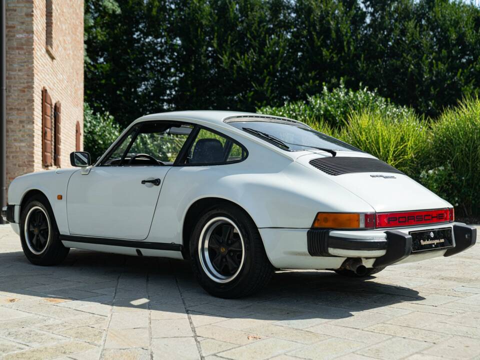 Image 6/50 de Porsche 911 SC 3.0 (1979)