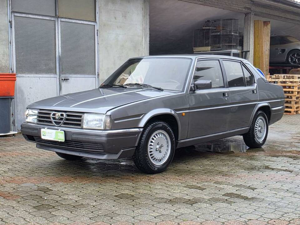 Bild 1/38 von Alfa Romeo 90 2.0 V6 Super (1985)