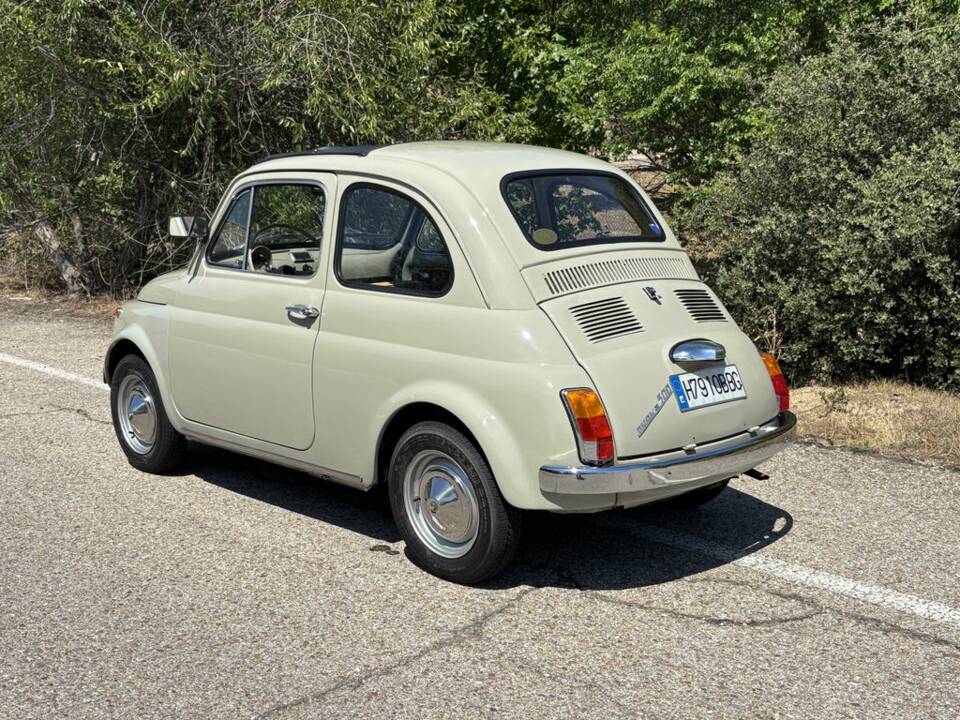 Image 6/8 of FIAT 500 F (1968)