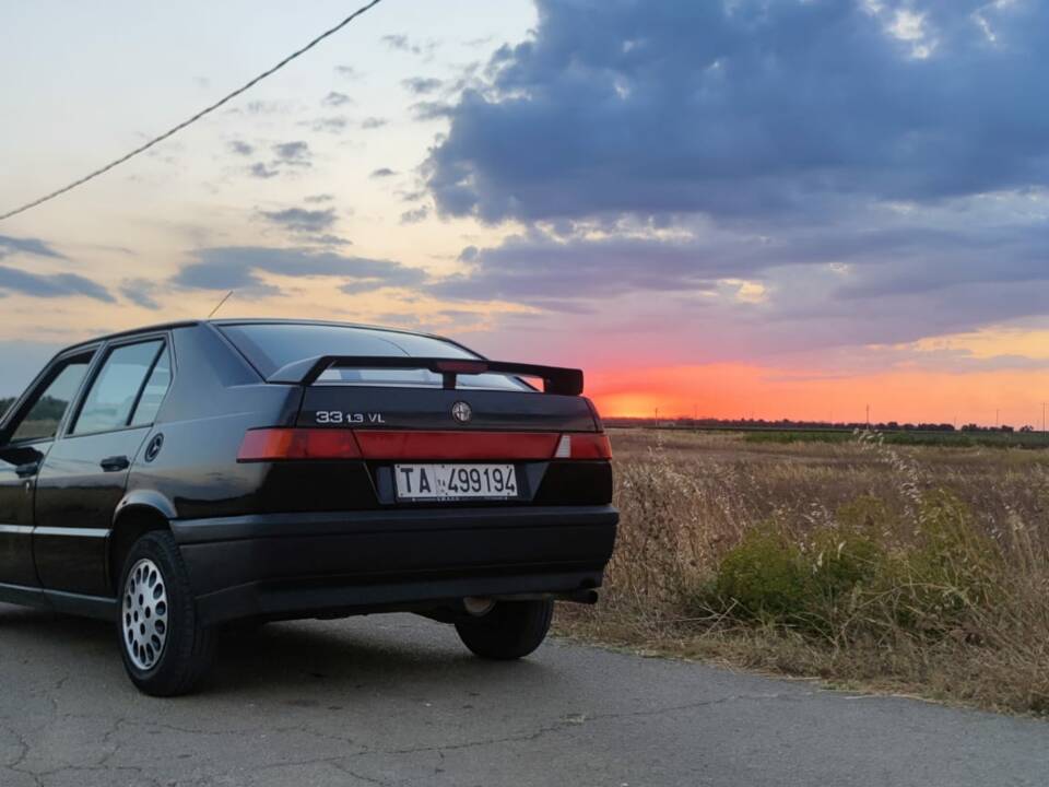 Image 24/52 of Alfa Romeo 33 - 1.3 (1992)