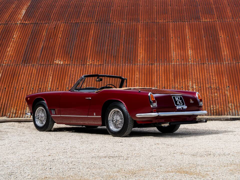 Image 10/51 of Maserati 3500 GTI Spyder Vignale (1963)