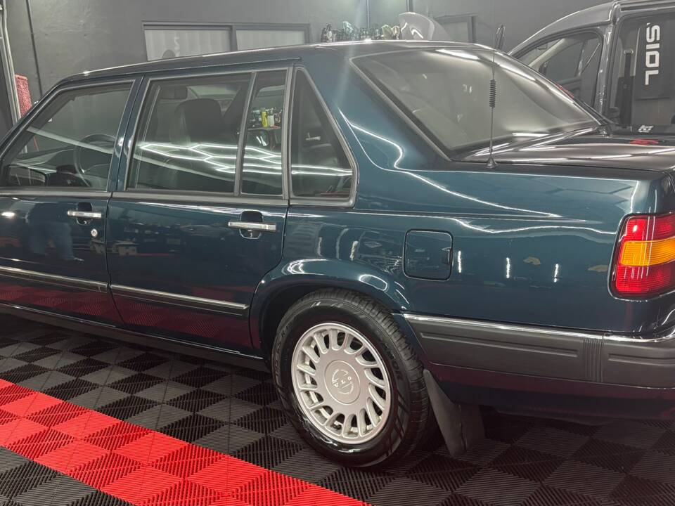Image 3/32 of Volvo 960 3.0i (1992)