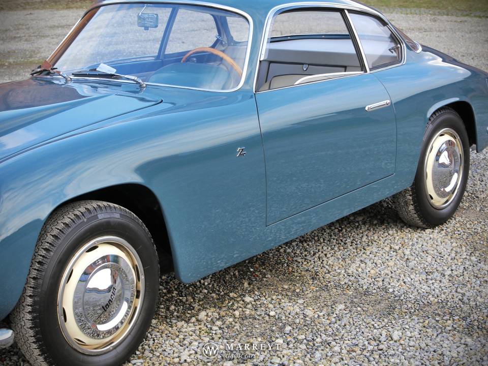 Image 14/37 de Lancia Flaminia Sport Zagato (1959)