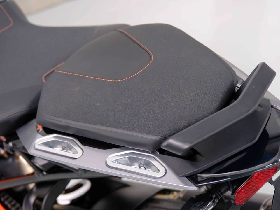 Image 86/99 de KTM 1290 Super Duke R (2018)