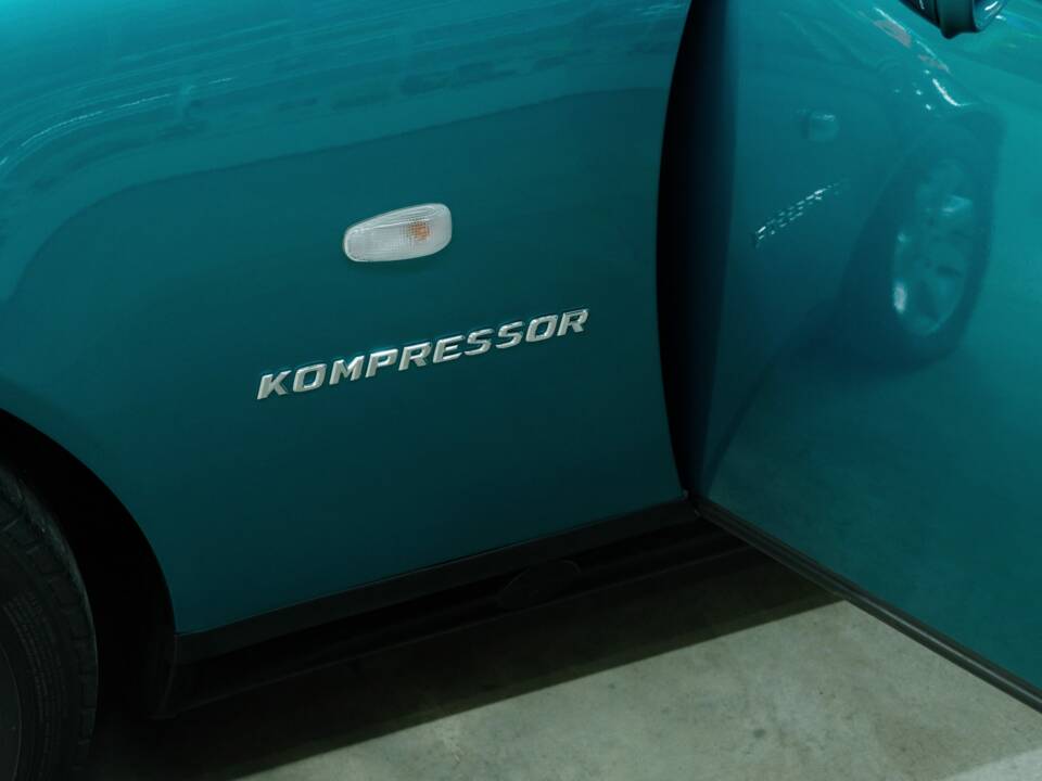 Immagine 39/50 di Mercedes-Benz SLK 230 Kompressor (1998)