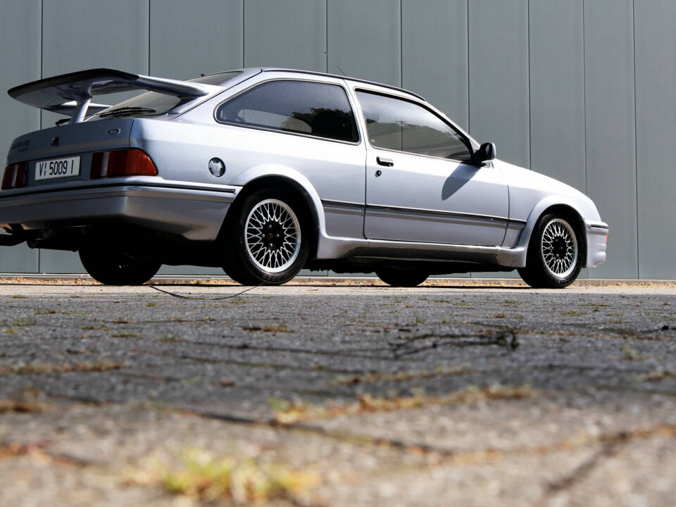 Immagine 13/47 di Ford Sierra RS Cosworth (1987)
