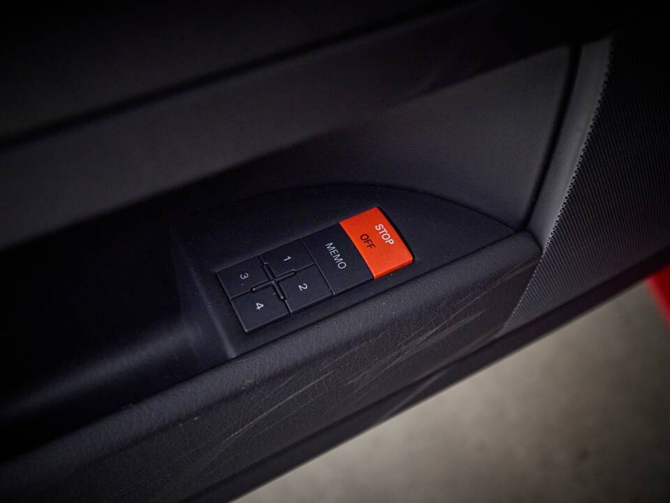 Image 81/95 of Audi RS4 Avant (2006)