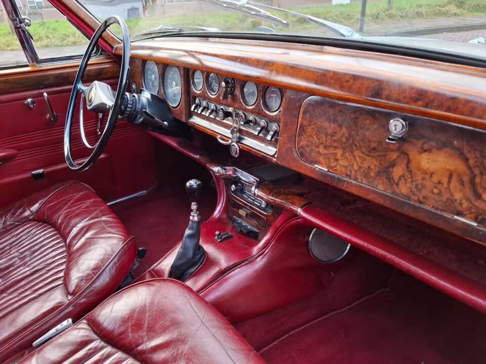 Image 32/68 de Jaguar Type S 3.4 (1964)