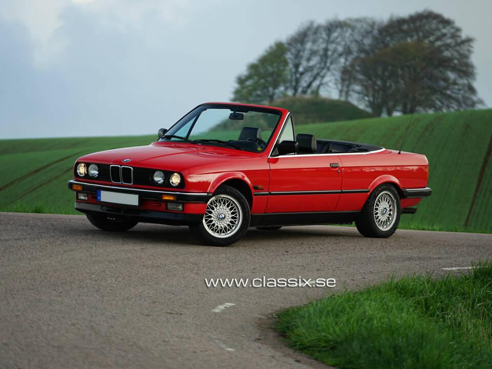 Bild 5/29 von BMW 325i (1990)