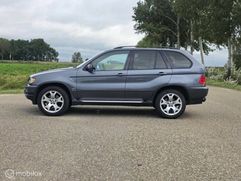 Bild 3/46 von BMW X5 3.0i (2003)