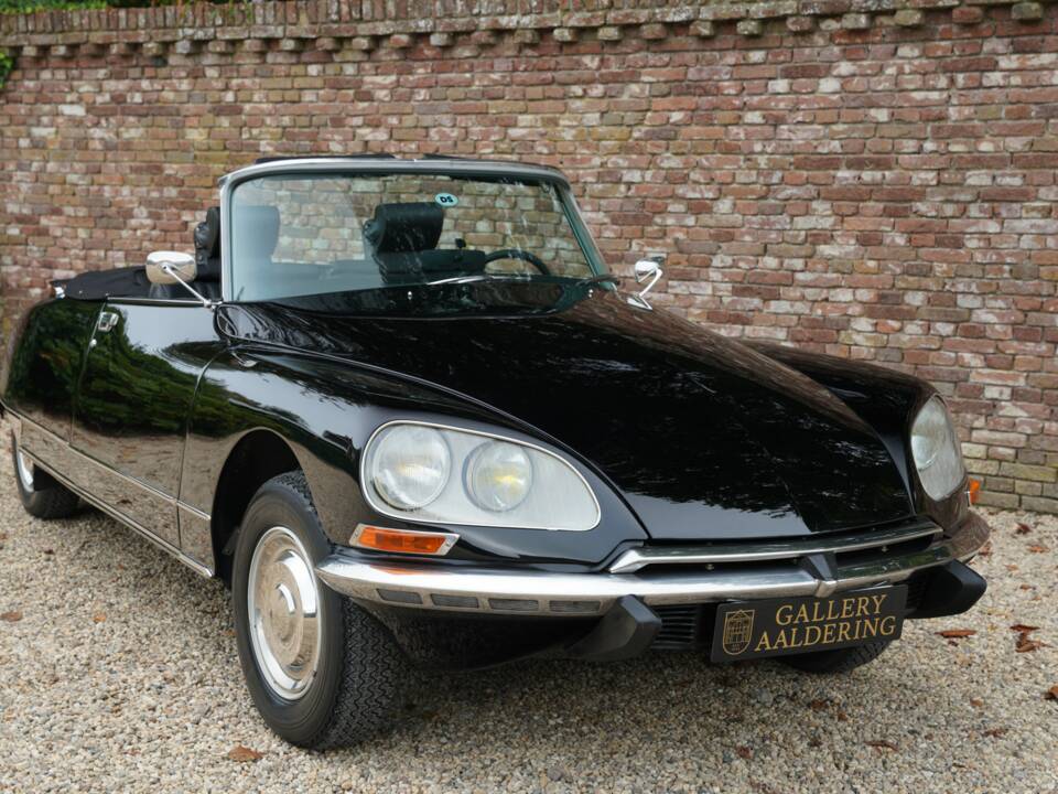 Image 46/50 of Citroën DS 23 Injection (1973)