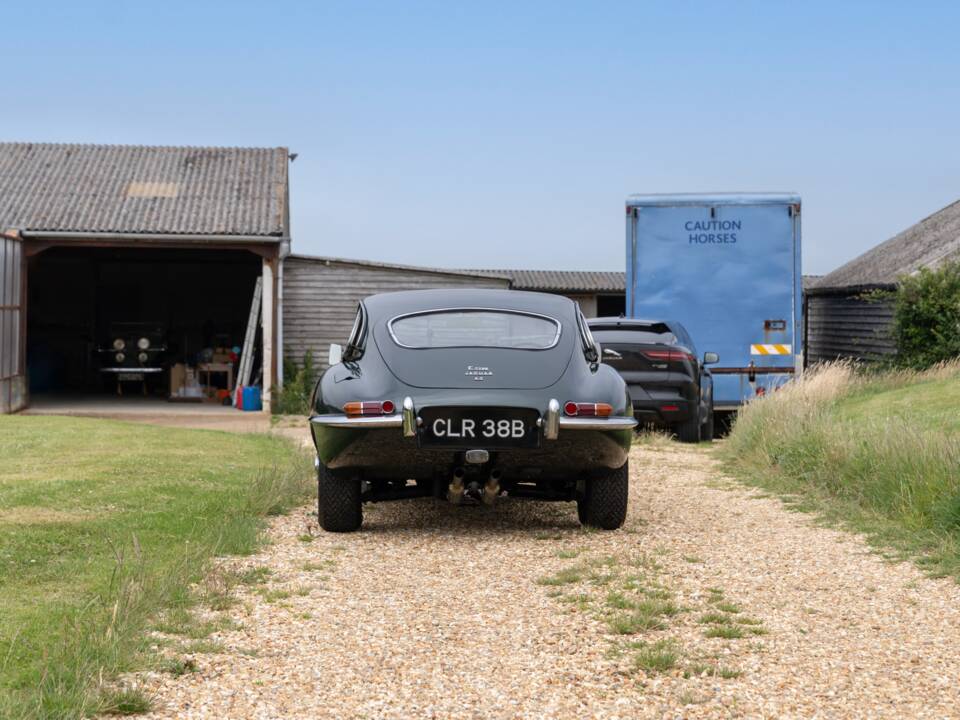Image 6/25 de Jaguar Type E 4.2 (1964)