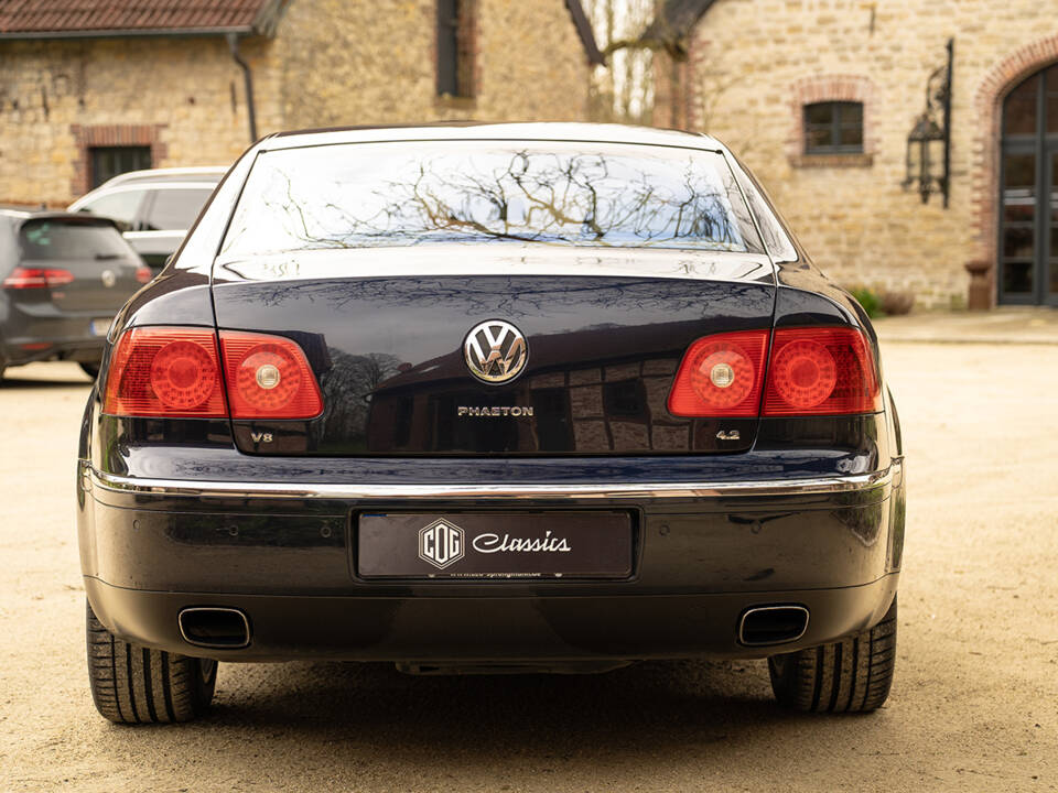 Image 12/99 of Volkswagen Phaeton 4.2 V8 (2003)