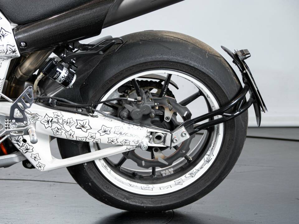 Image 17/50 of Yamaha DUMMY (2007)