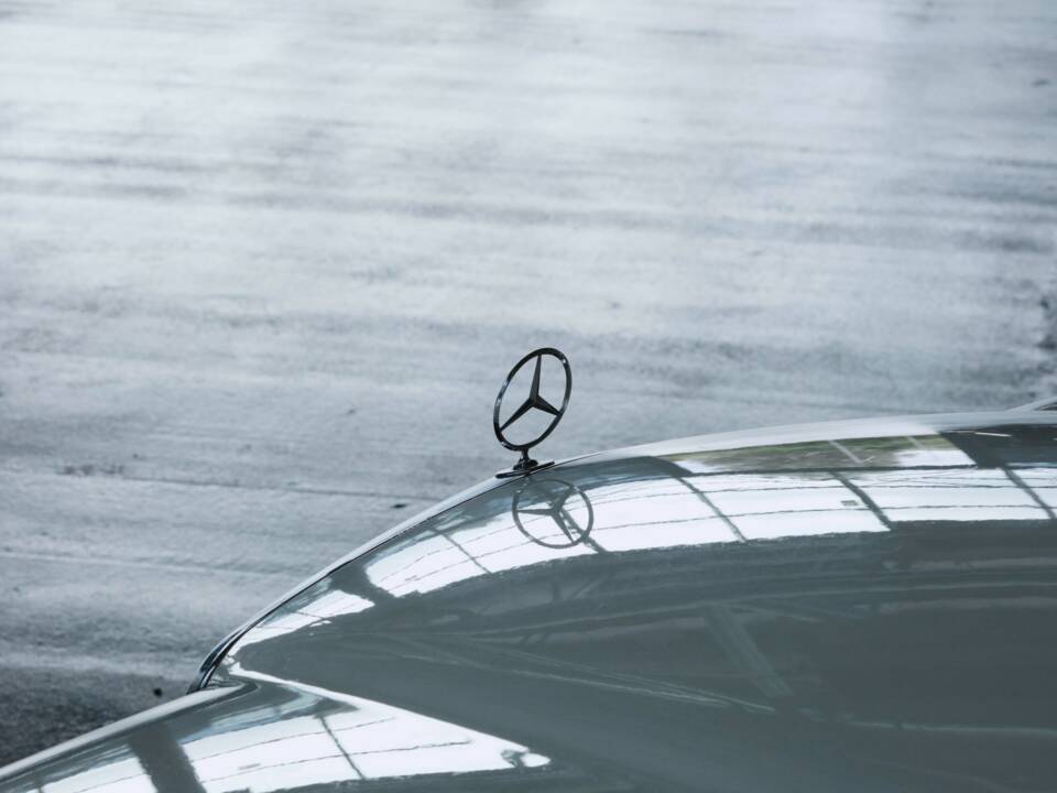 Image 34/36 of Mercedes-Benz 280 CE (1979)