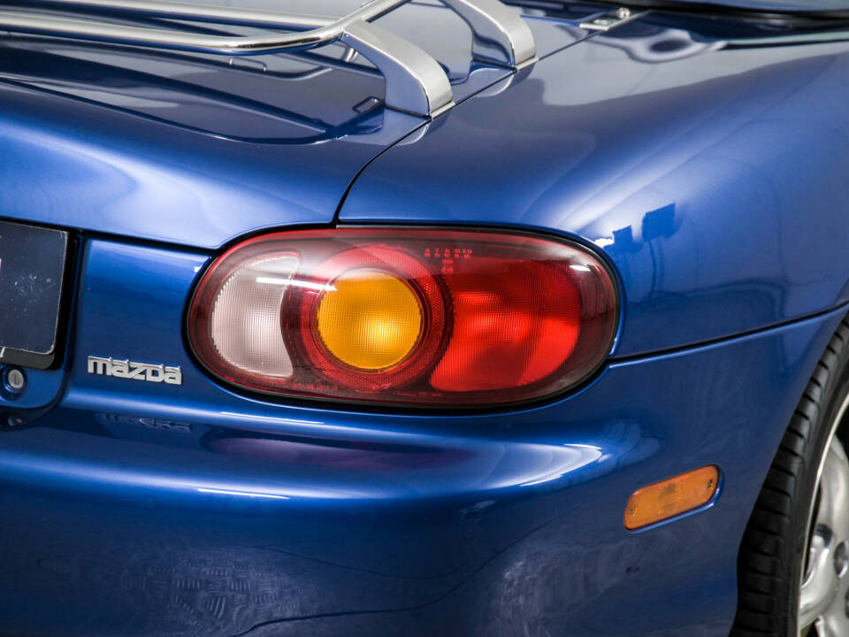 Imagen 32/50 de Mazda MX-5 1.8 (1999)