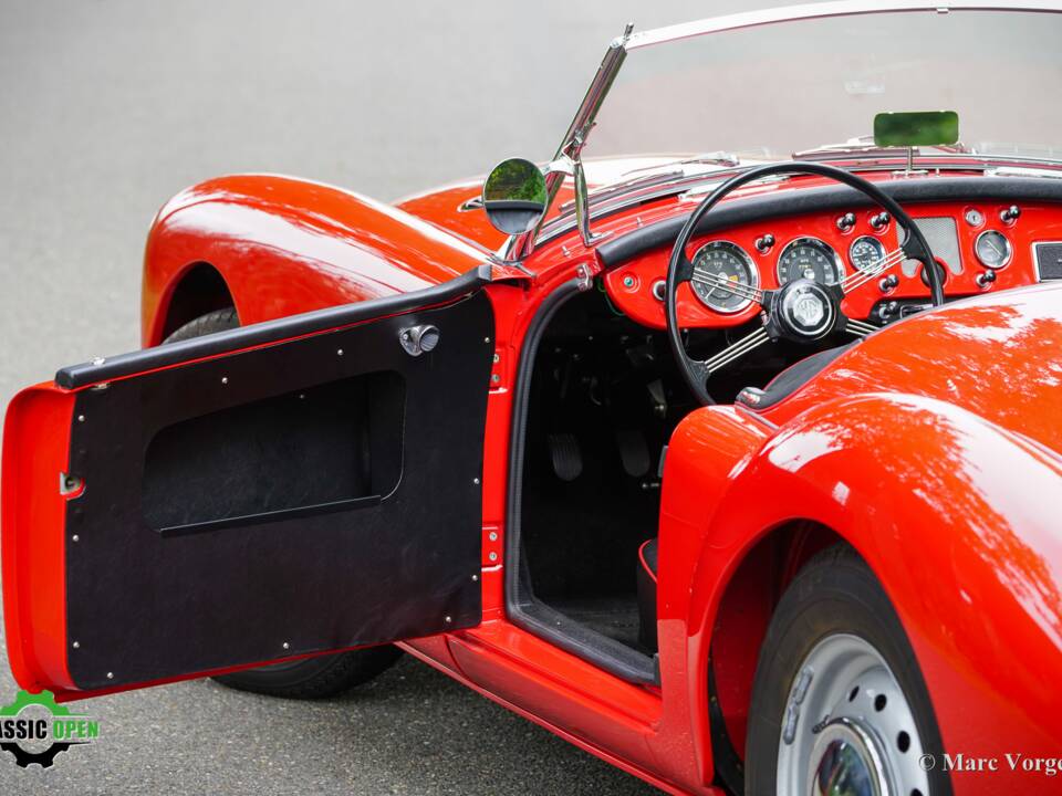 Immagine 4/50 di MG MGA 1600 (1960)