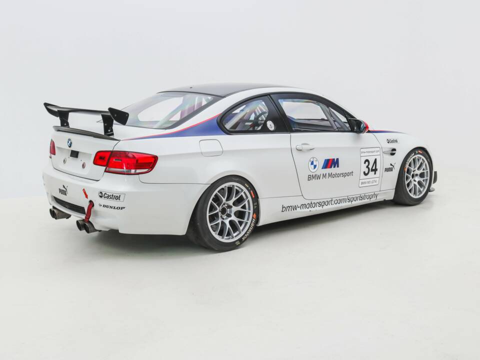 Obraz 4/21 pojazdu BMW M3 (2009)