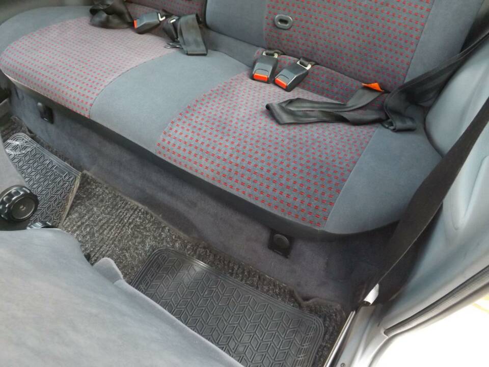 Immagine 31/50 di Ford Escort turbo RS (1987)