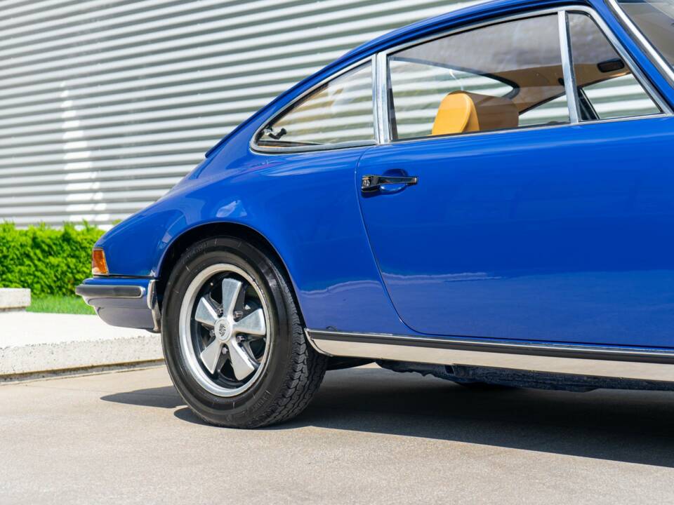 Image 29/34 de Porsche 911 2.0 E (1969)