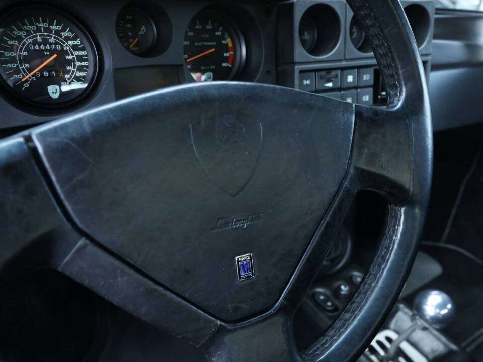 Imagen 41/50 de Lamborghini Jalpa 3500 (1987)