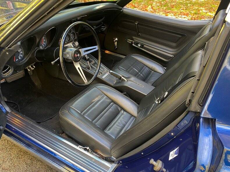 Image 14/50 of Chevrolet Corvette Stingray (1972)