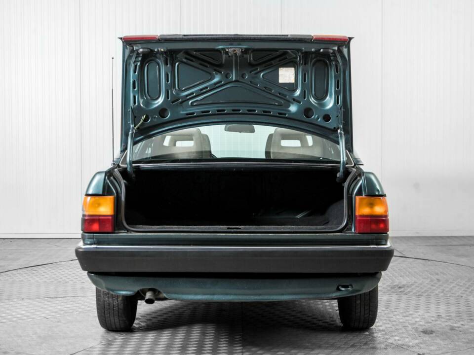 Image 36/41 of Audi 100 - 2.0 TD (1986)