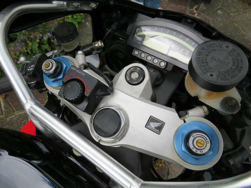Immagine 10/40 di Honda VTR 1000 SP2 (2005)