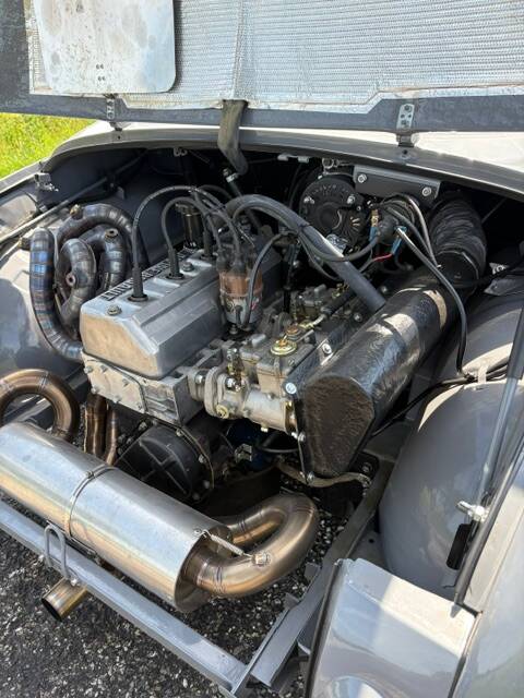 Image 6/20 of Renault Dauphine Export (1965)