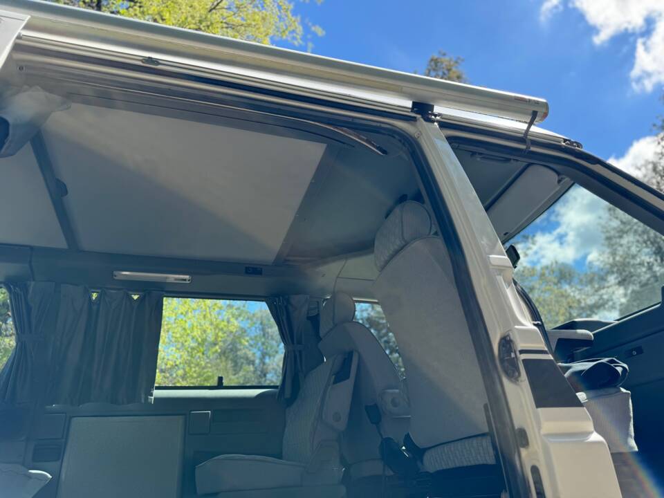 Immagine 24/36 di Volkswagen T4 Multivan 2.5 Syncro (1994)