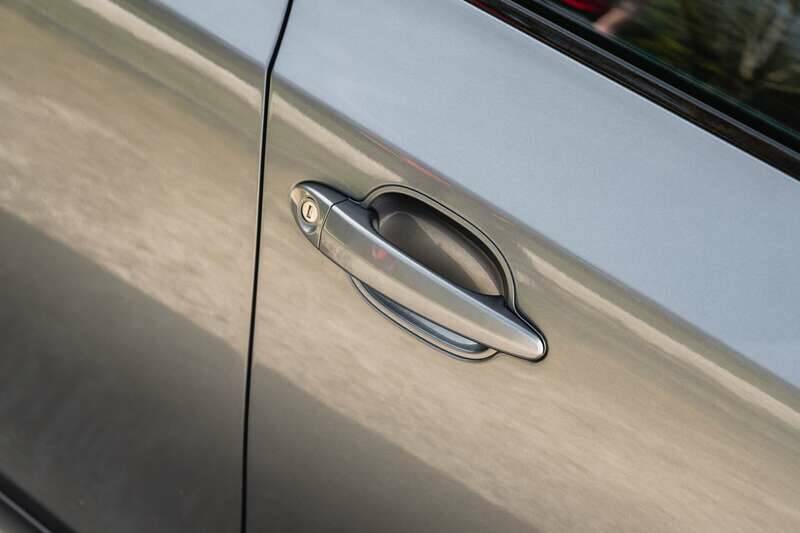 Bild 39/50 von BMW 550i (2006)